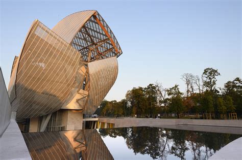 frank gehry musee louis vuitton